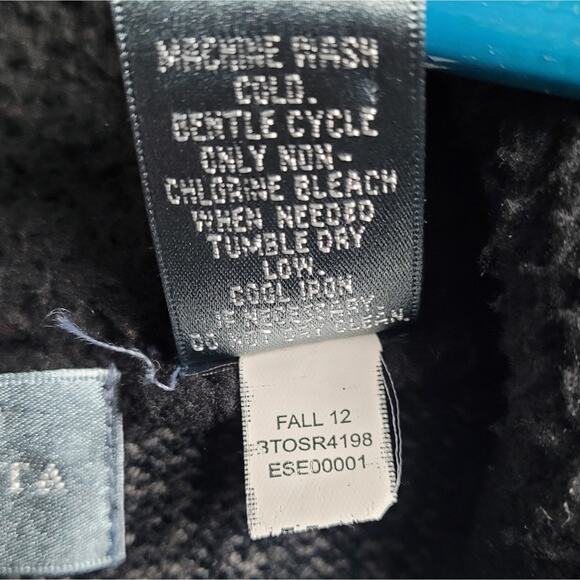 Oscar de la Renta Gray 1/4 Zip Ribbed Sweater size Small - Picture 8 of 13